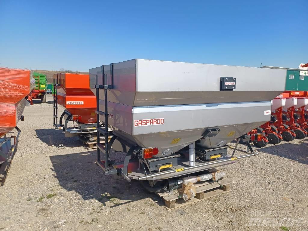 Maschio Zeno 32 ミネラル散布機