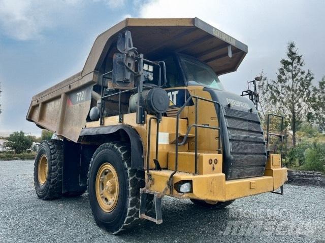 CAT 772 リジットフレーム式ダンプトラック