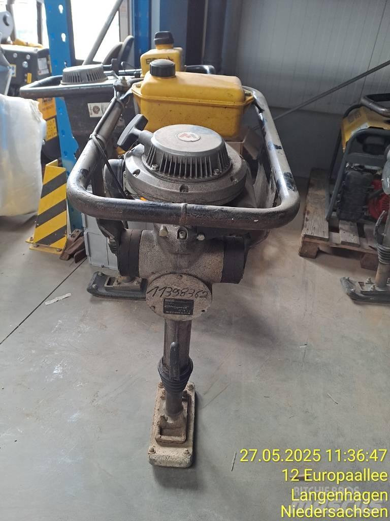 Wacker Neuson BS30 タンパ/転圧バイブレータ