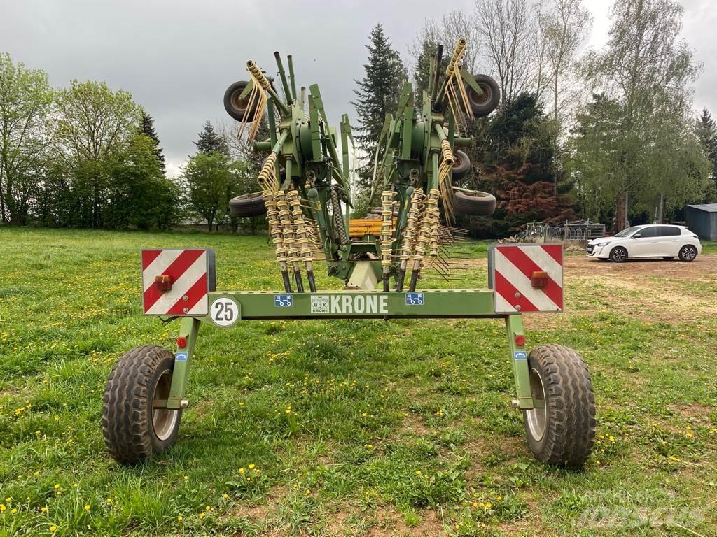 Krone SWADRO 681 ウィンドローア/レーキ