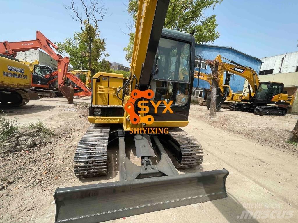 CAT 305.5 E ミニ油圧ショベル 7t以下（ミニユンボ・ミニディガー）