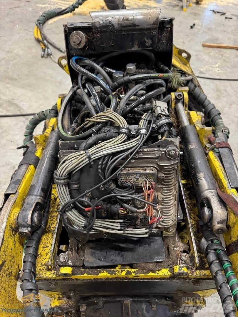 John Deere H415 ハーベスタヘッド