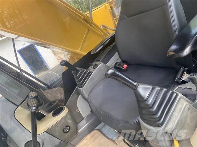 CAT 320D2 大型油圧ショベル12t以上（パワーショベル・ユンボ）