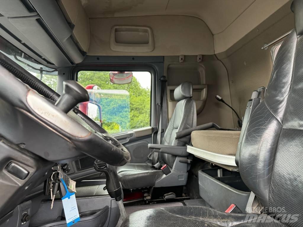 Scania R 560 木材トラック