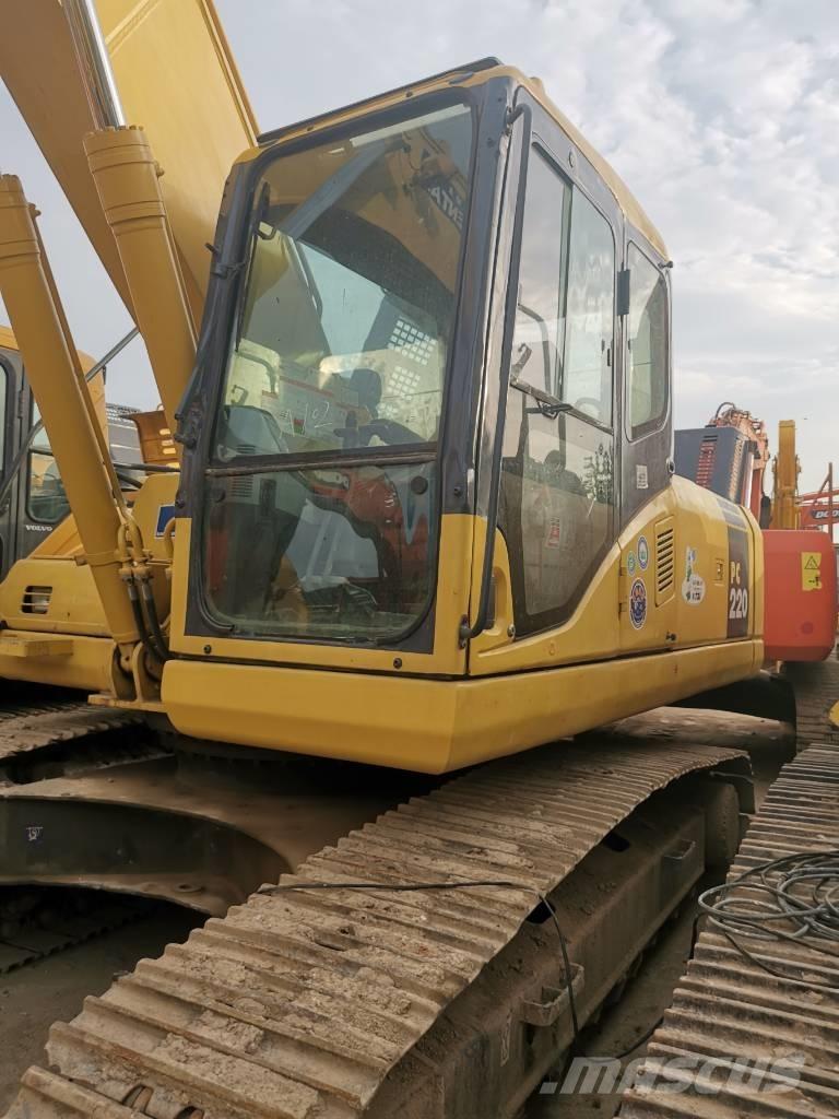 Komatsu PC 220 LC-7 大型油圧ショベル12t以上（パワーショベル・ユンボ）