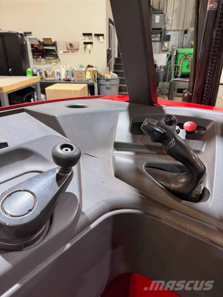 Raymond 410C30TT リーチフォークリフト