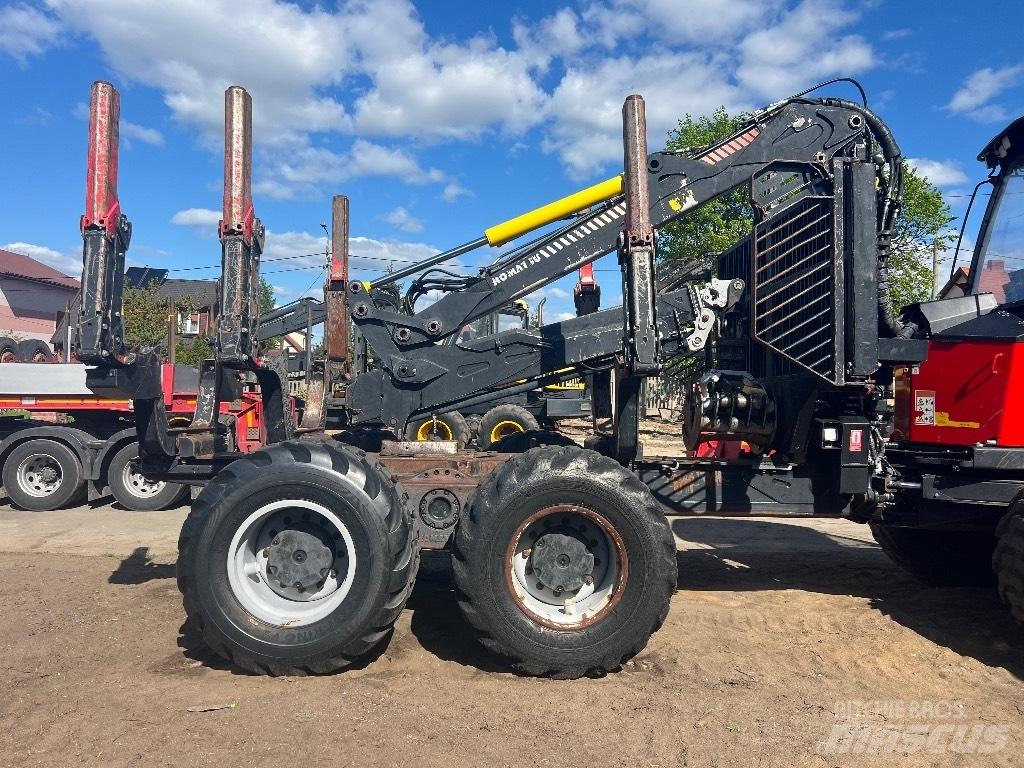 Komatsu 865 フォワーダー