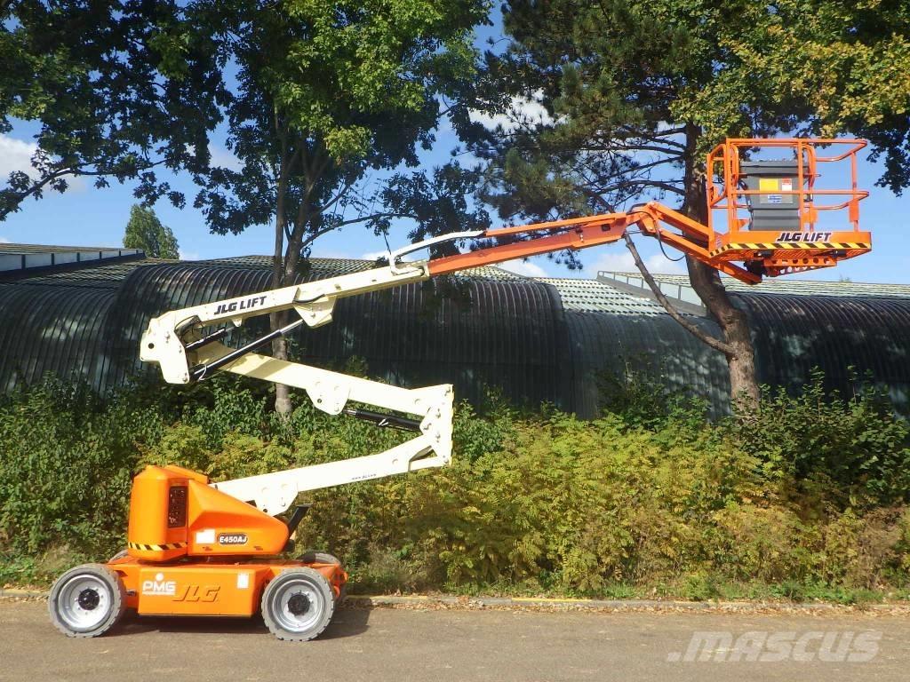 JLG E450AJ ブームリフト　屈伸型