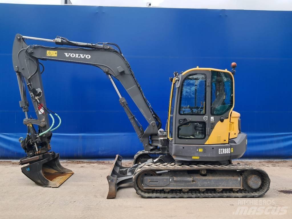 Volvo ECR 88 D 中型油圧ショベル 7ｔ-12ｔ（ユンボ・パワーショベル・バックホー）