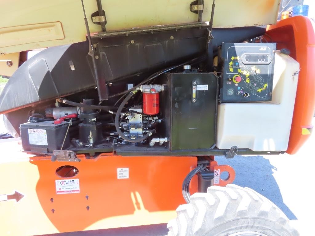 JLG 660 SJ ブームリフト　直伸型