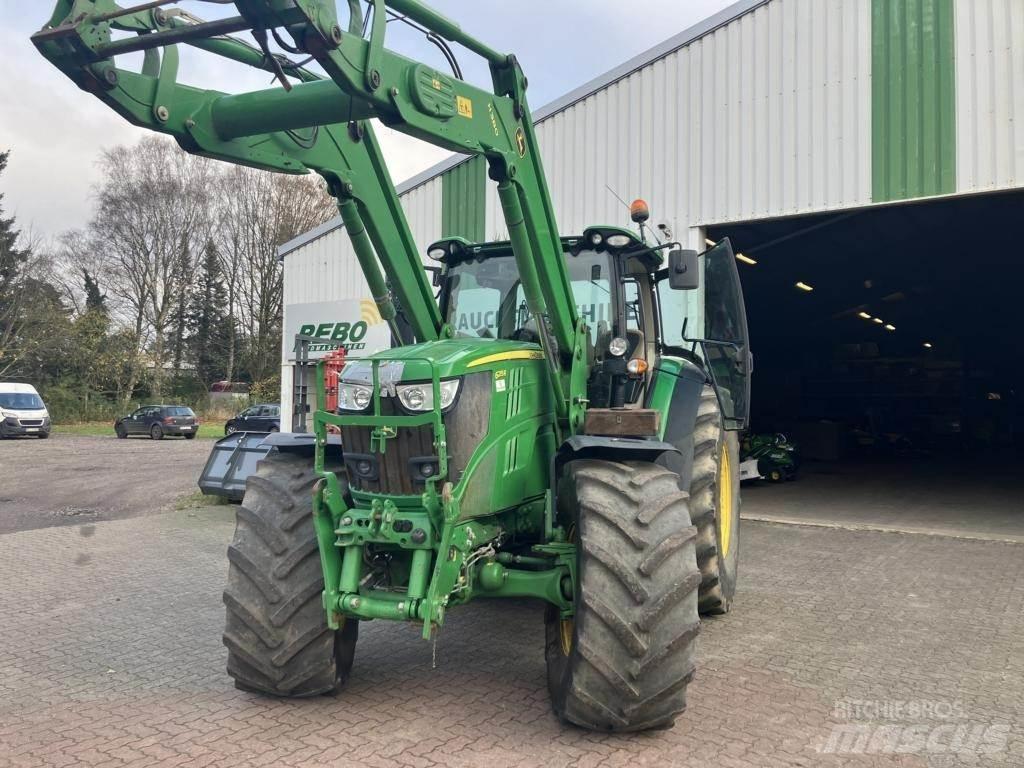 John Deere 6215R トラクター