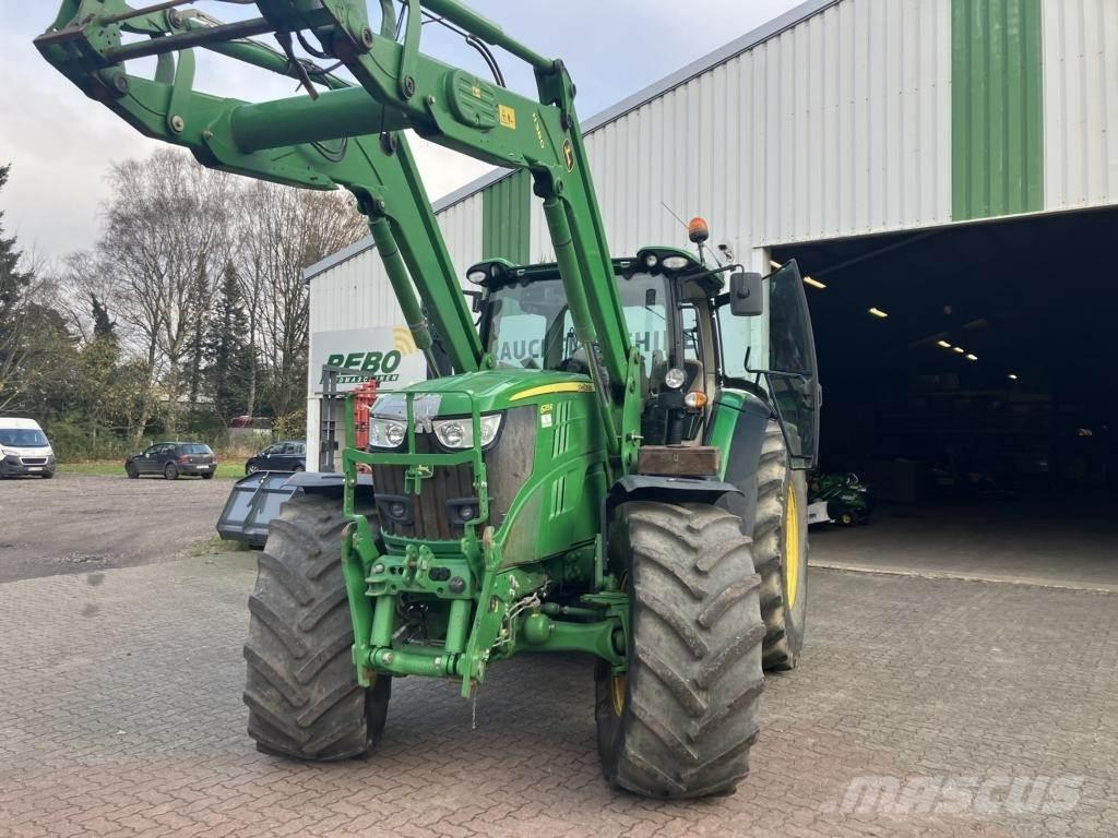 John Deere 6215R トラクター