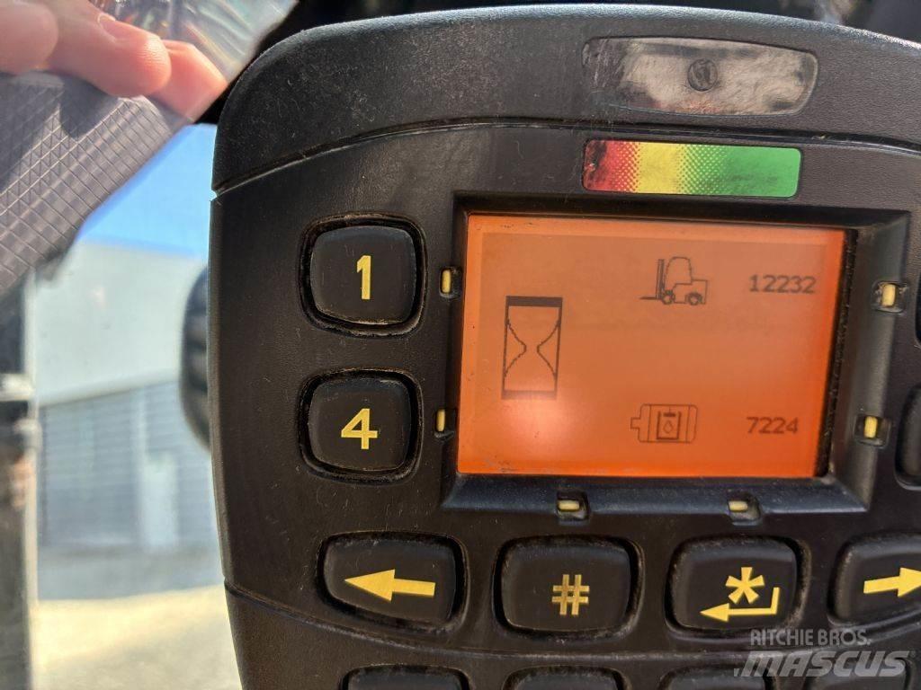 Yale ERP 18VT バッテリーフォークリフト