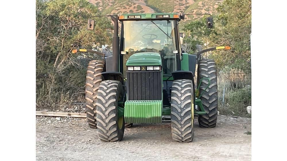 John Deere 8410 トラクター