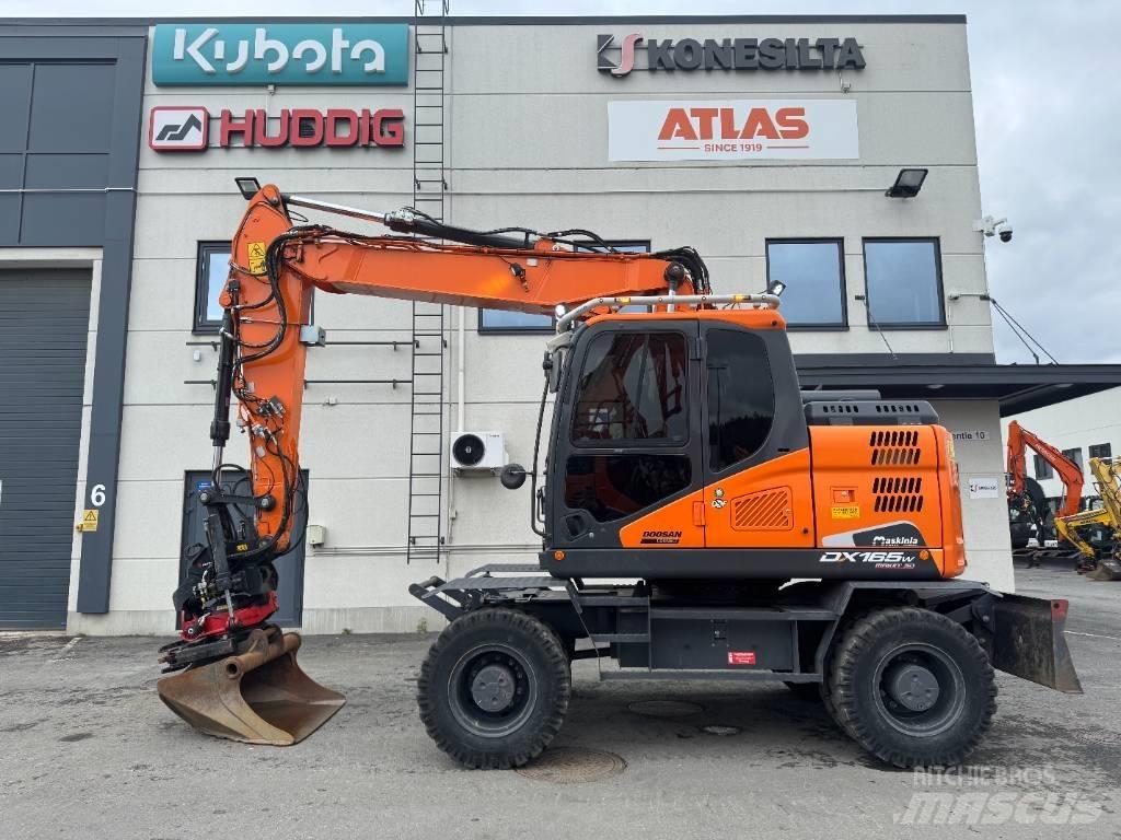 Doosan DX 165 W-5 ホイール式油圧ショベル（パワーショベル・ユンボ・バックホー）