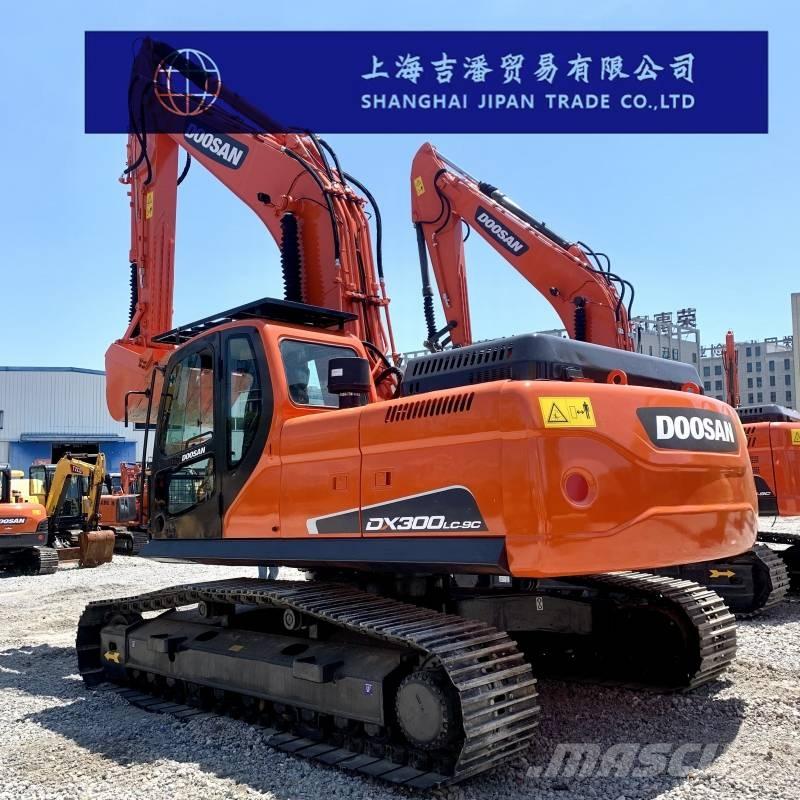 Doosan DX 300 大型油圧ショベル12t以上（パワーショベル・ユンボ）