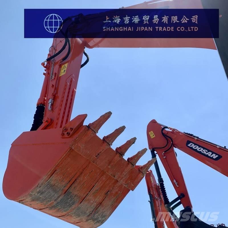 Doosan DX 300 大型油圧ショベル12t以上（パワーショベル・ユンボ）