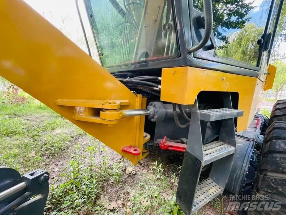 XCMG GR1803 モーターグレーダー