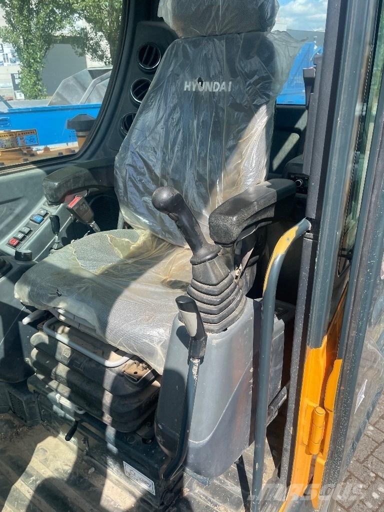 Hyundai 55w9a ホイール式油圧ショベル（パワーショベル・ユンボ・バックホー）