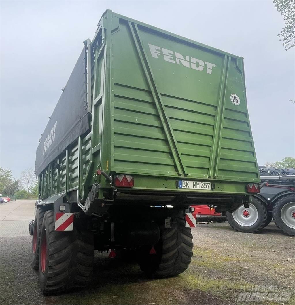 Fendt TIGO 75 XR セルフローディングトレーラー