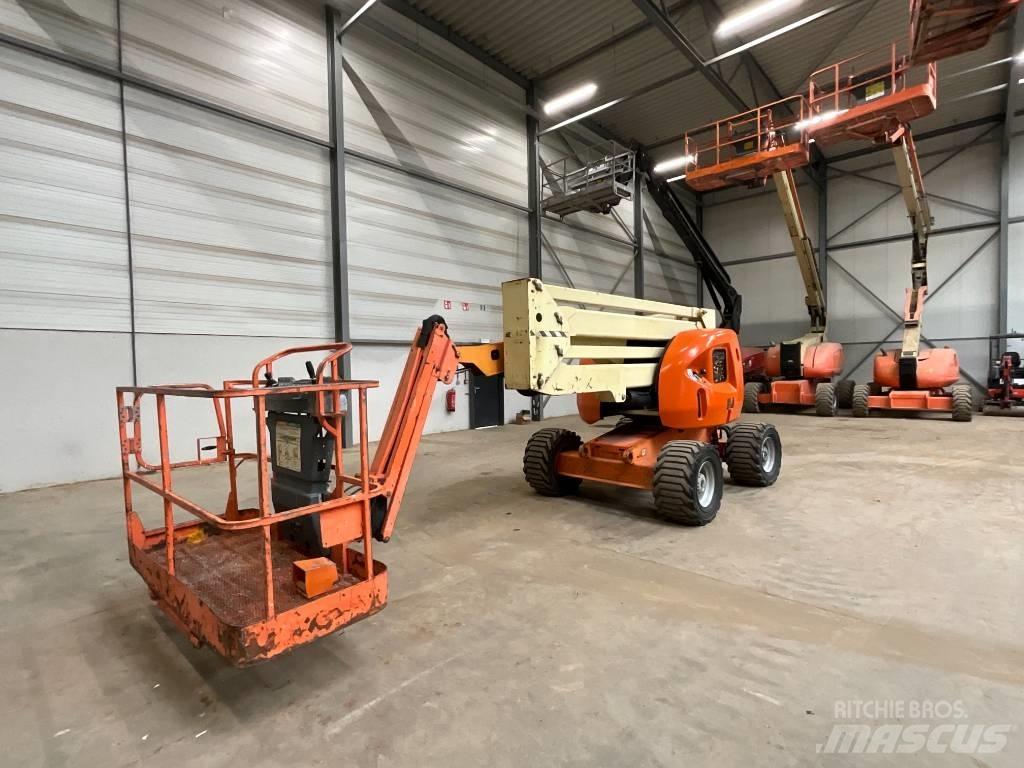 JLG 450 AJ ブームリフト　屈伸型