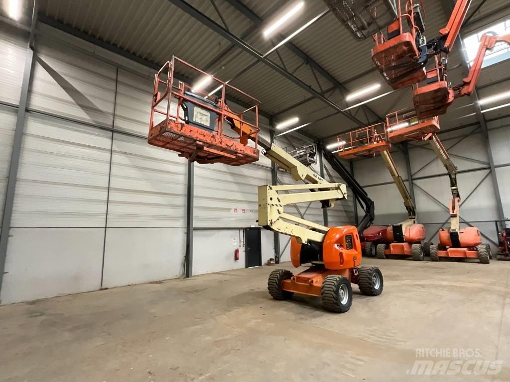 JLG 450 AJ ブームリフト　屈伸型