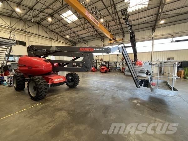 Manitou 200ATJ ブームリフト　屈伸型
