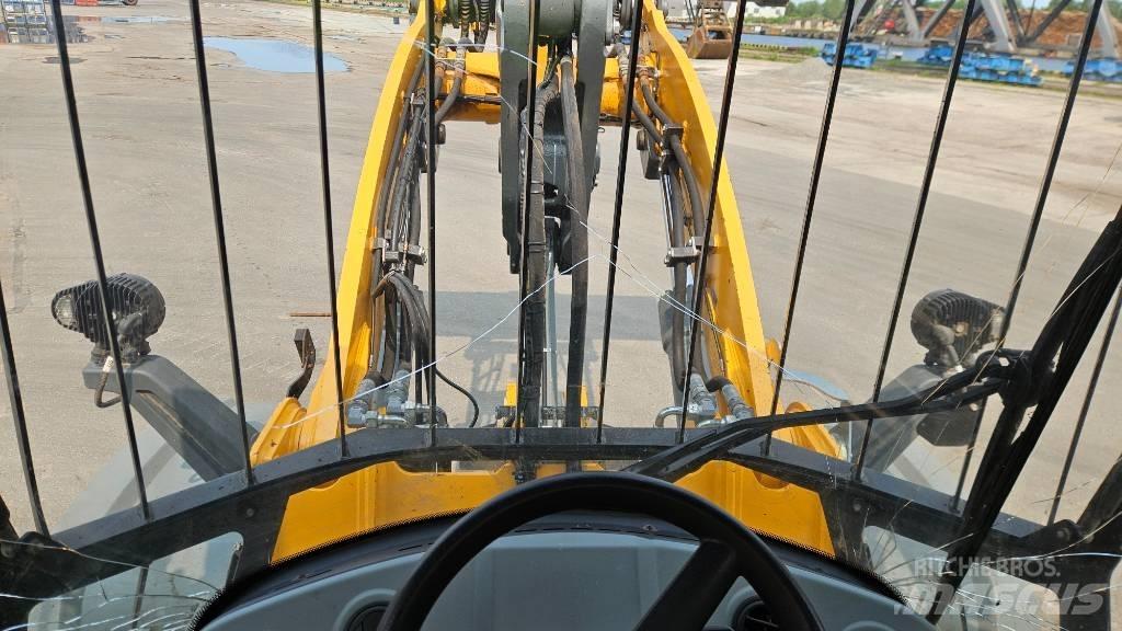 Liebherr L 550 ホイールローダー・タイヤショベル