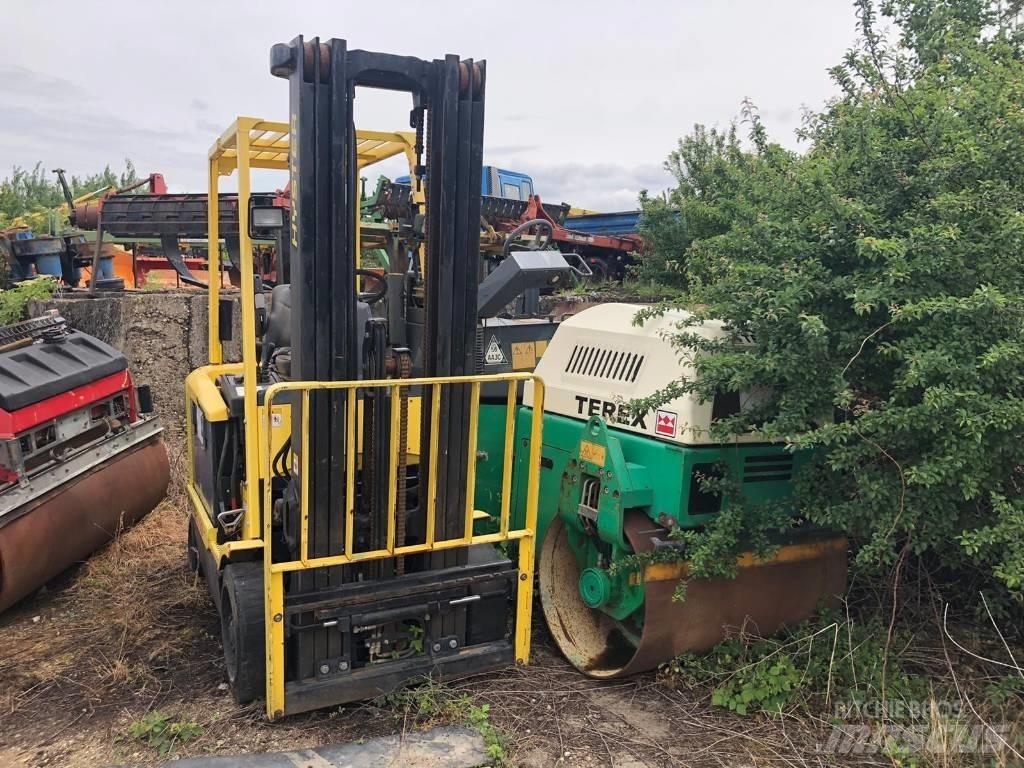 Hyster E 2.50 XM バッテリーフォークリフト