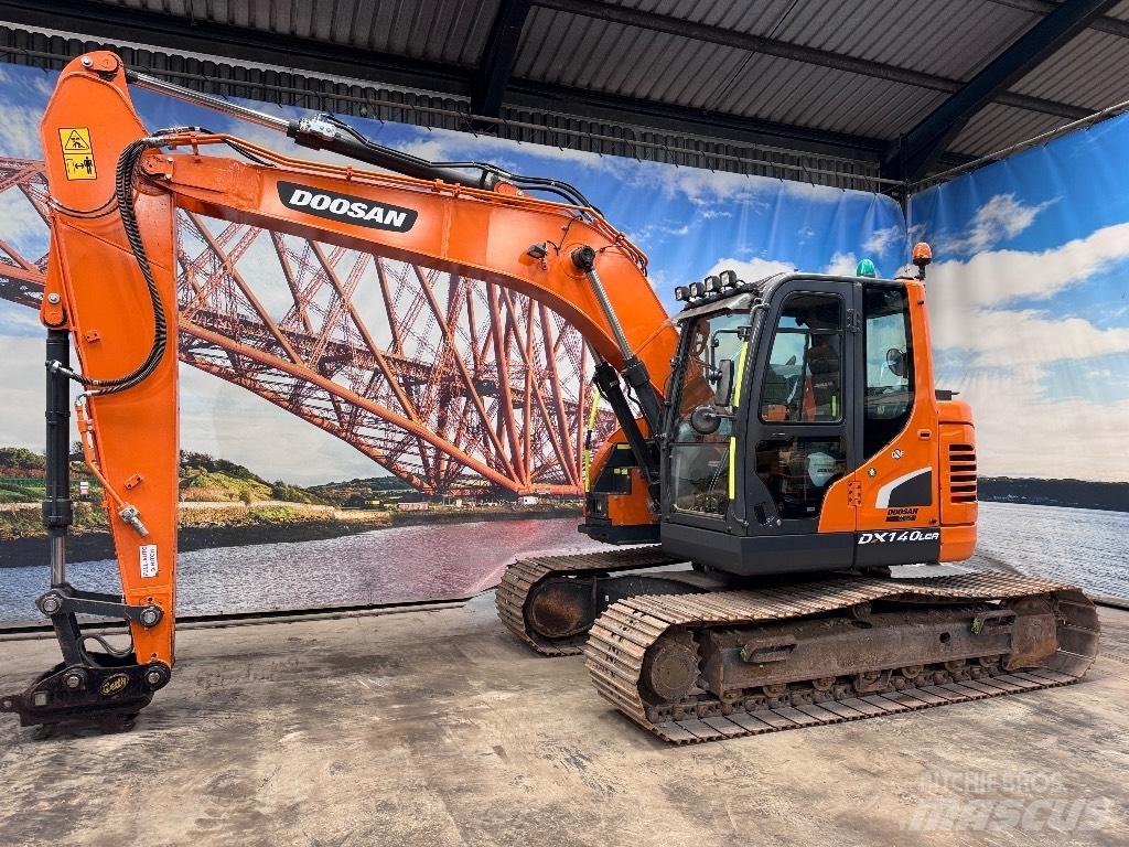 Doosan DX 140 LCR-5 大型油圧ショベル12t以上（パワーショベル・ユンボ）