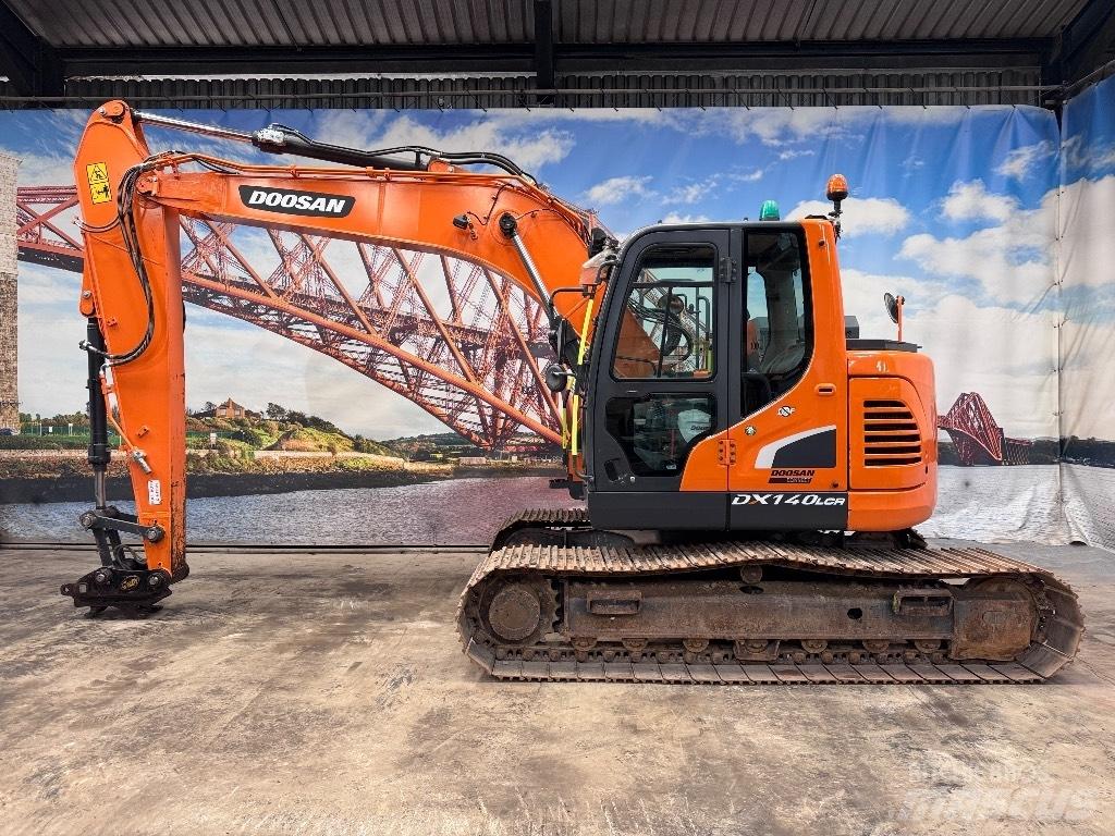 Doosan DX 140 LCR-5 大型油圧ショベル12t以上（パワーショベル・ユンボ）