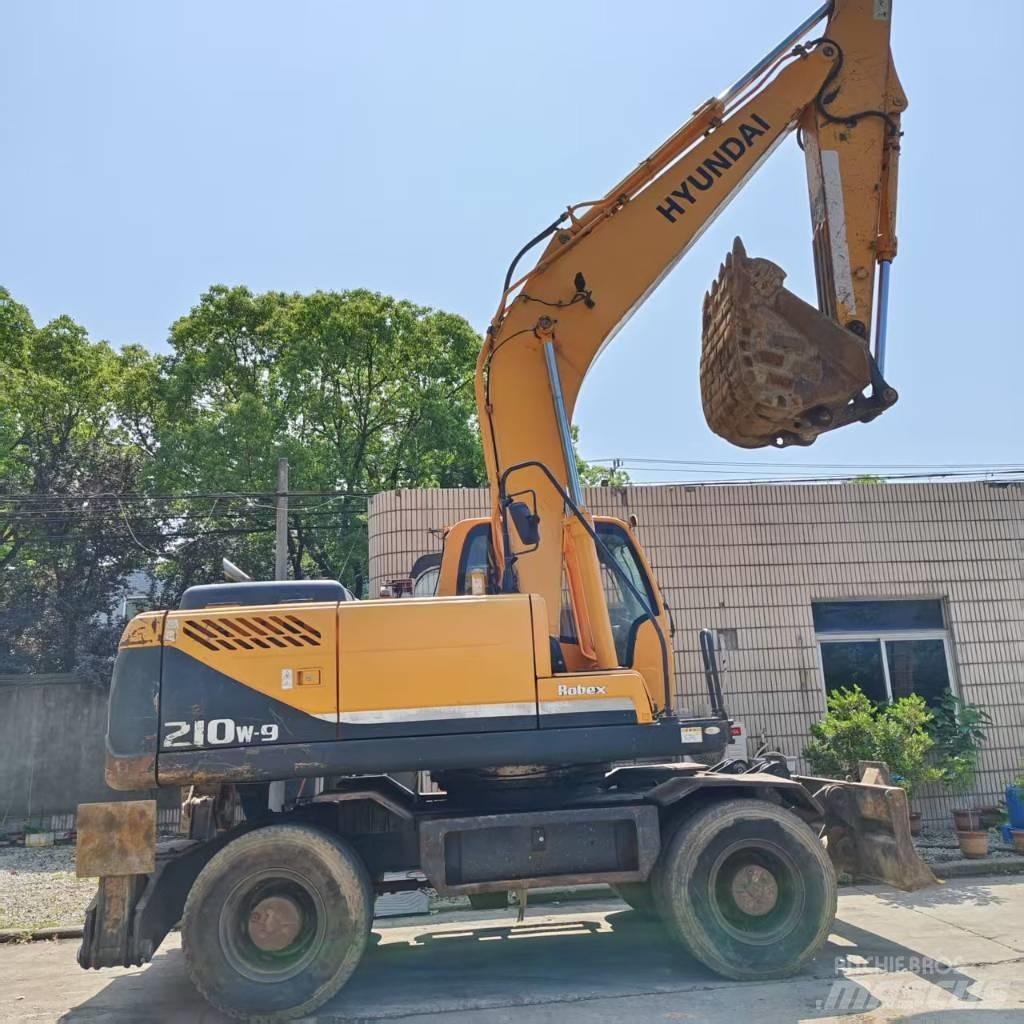 Hyundai R210w-9 中型油圧ショベル 7ｔ-12ｔ（ユンボ・パワーショベル・バックホー）