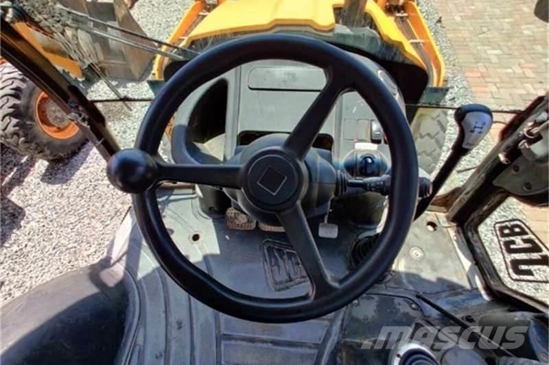 JCB 3CX 4X4 TLB バックホーローダー