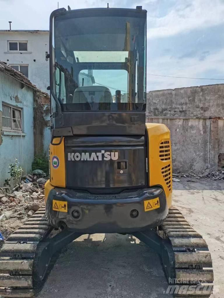 Komatsu PC 35 ミニ油圧ショベル 7t以下（ミニユンボ・ミニディガー）
