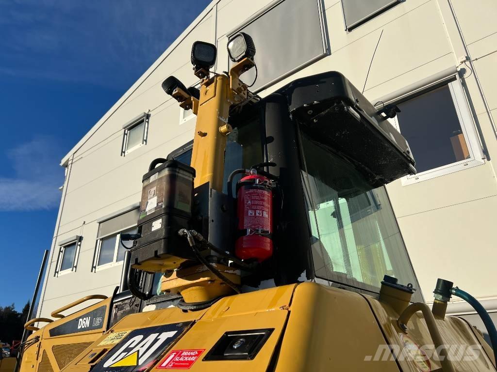 CAT D 6 N LGP ブルドーザー