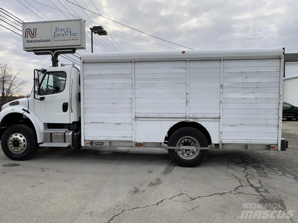 Freightliner M2 飲料運送車両