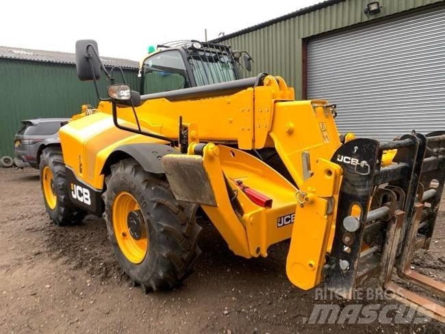 JCB 535-125 テレスコーピックハンドラー