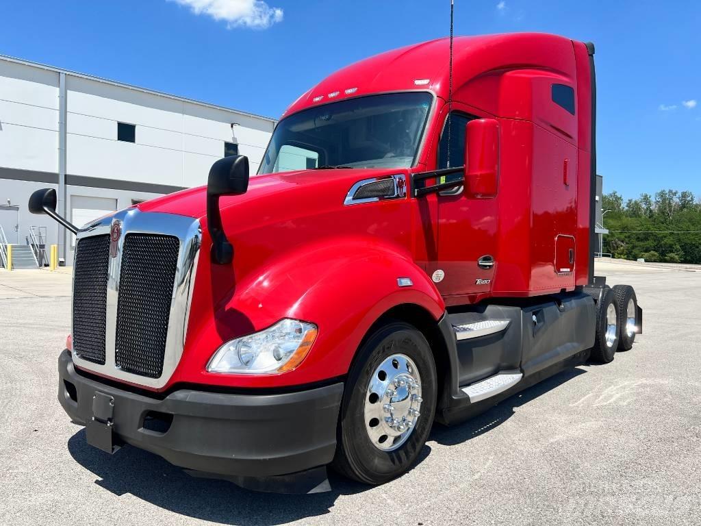 Kenworth T 680 中古トラクターヘッド | トレーラーヘッド