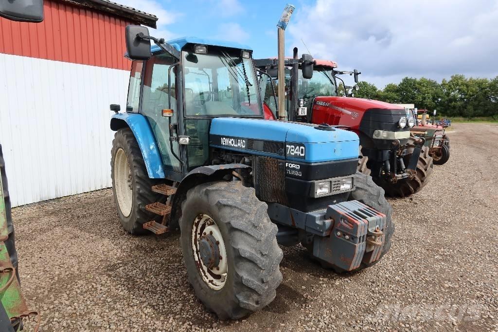 New Holland 7840 トラクター
