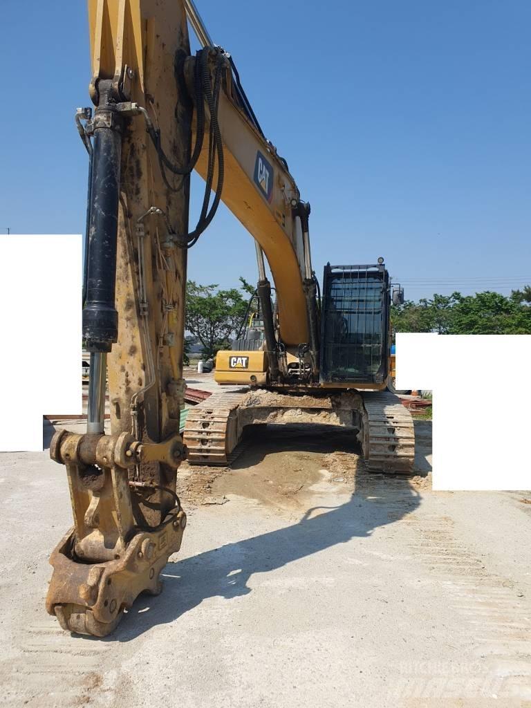 CAT 330F 大型油圧ショベル12t以上（パワーショベル・ユンボ）