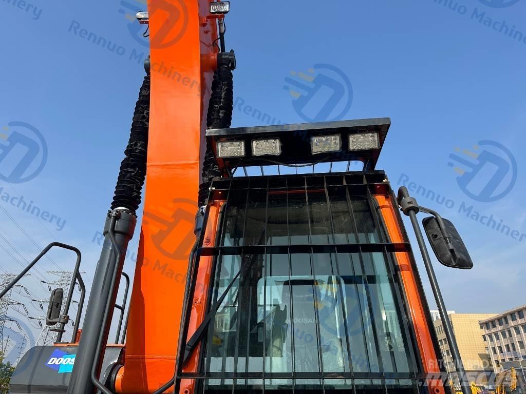 Doosan DX 300LC-9C 大型油圧ショベル12t以上（パワーショベル・ユンボ）