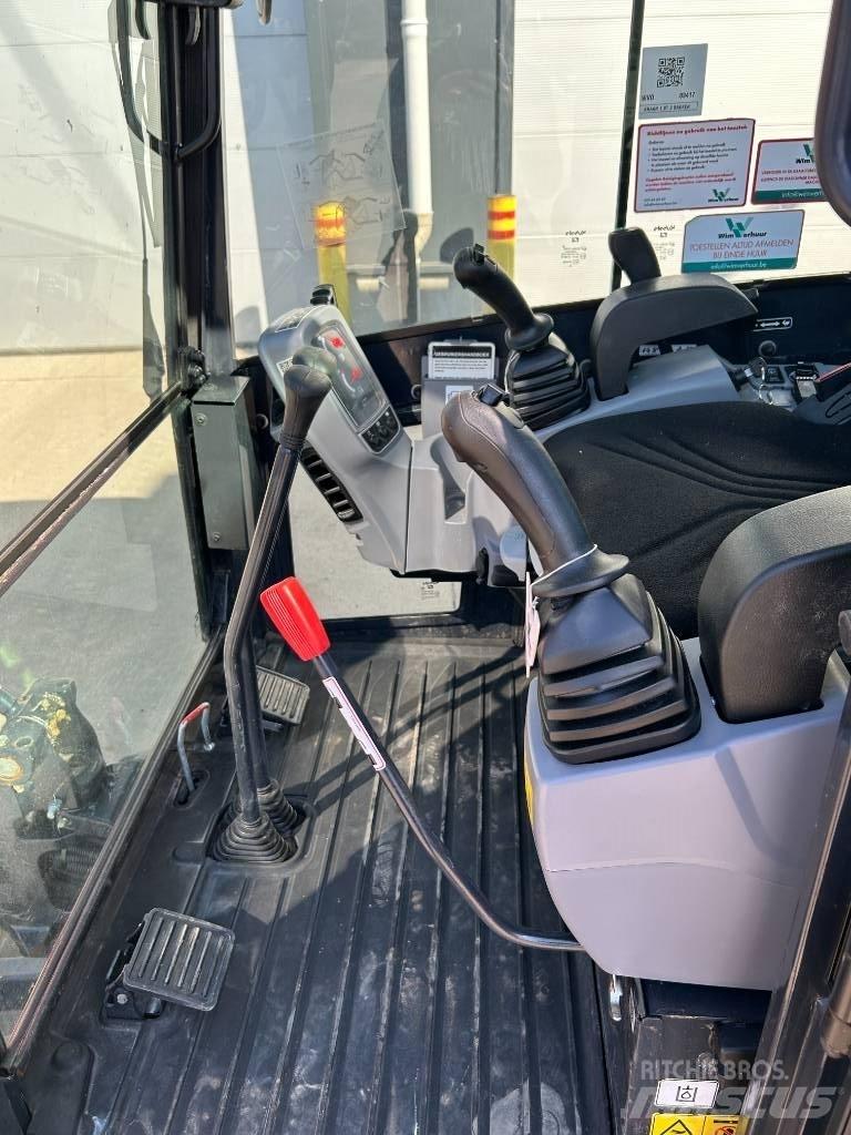 Kubota KX 019-4 ミニ油圧ショベル 7t以下（ミニユンボ・ミニディガー）