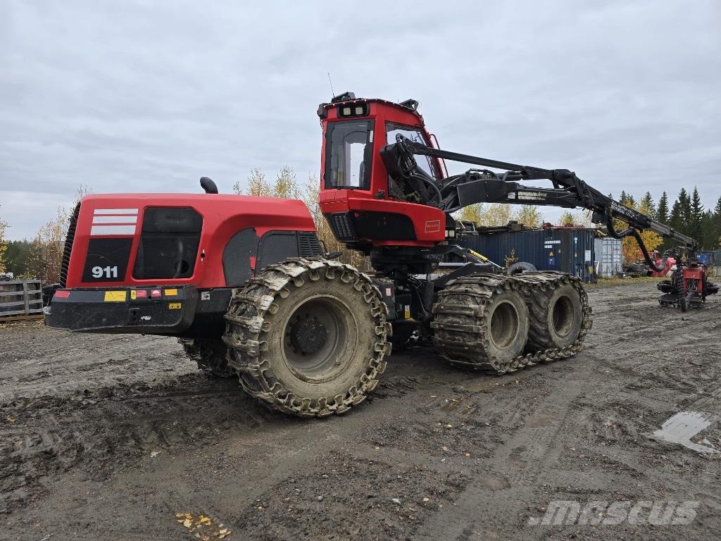 Komatsu 911.7 ハーベスター