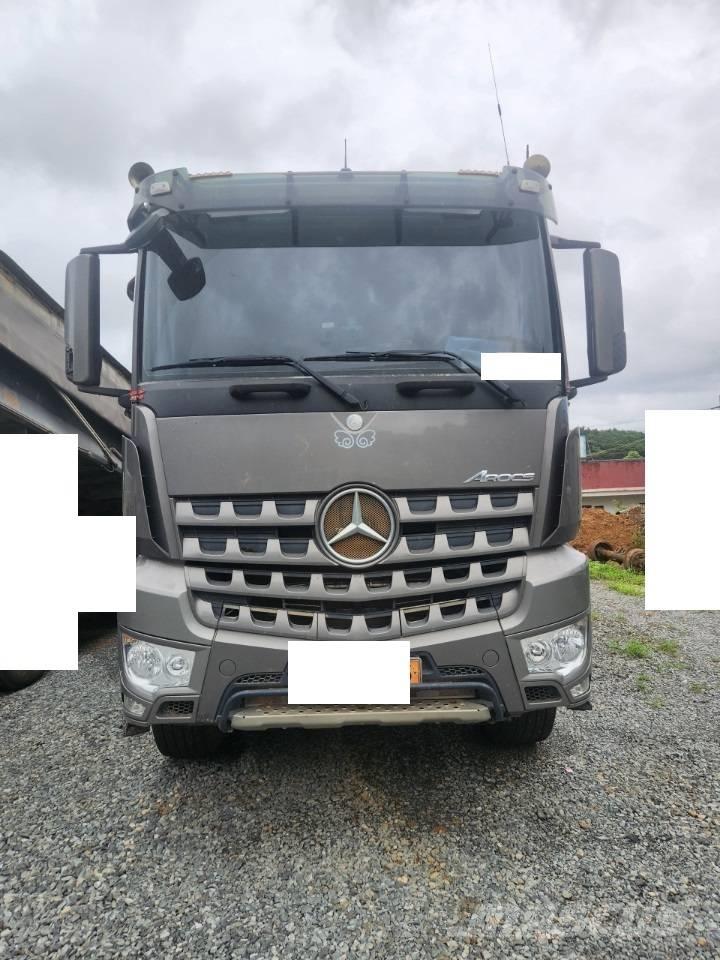 Mercedes-Benz 3951 サイト　ダンプ