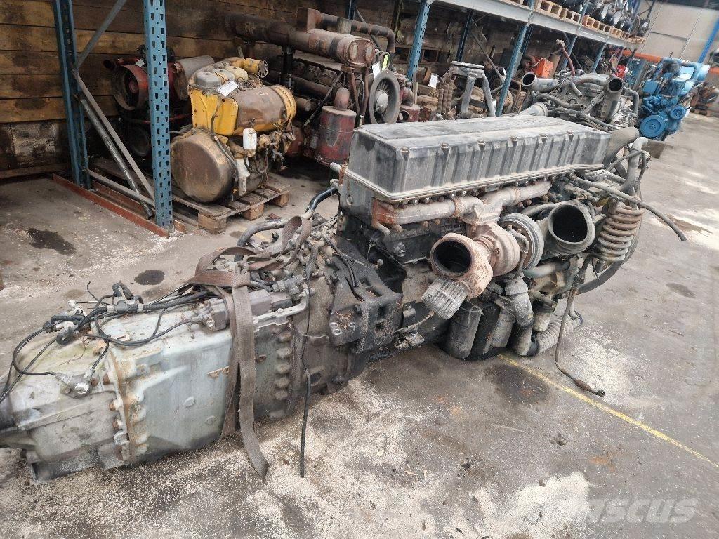 Volvo D12A420 エンジン