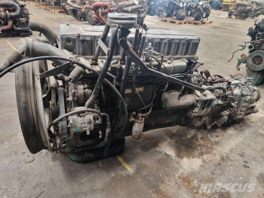 Volvo D12A420 エンジン