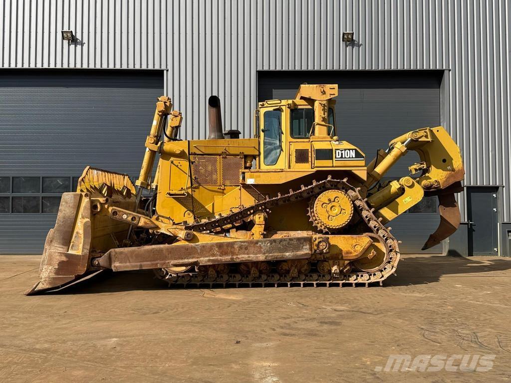 CAT D10N ブルドーザー