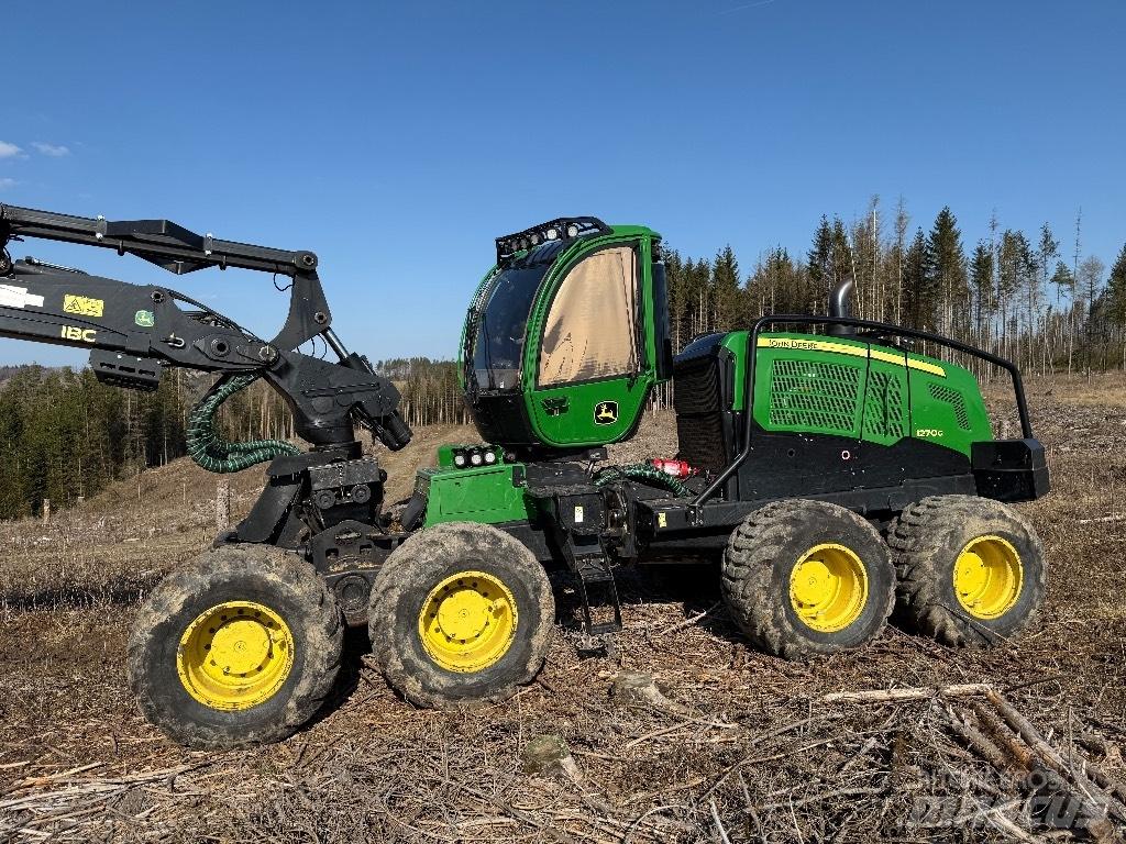 John Deere 1270 G ハーベスター