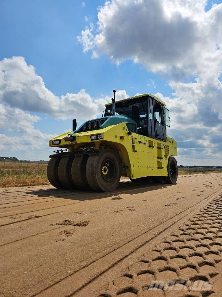 Ammann ART 240 タイヤローラ