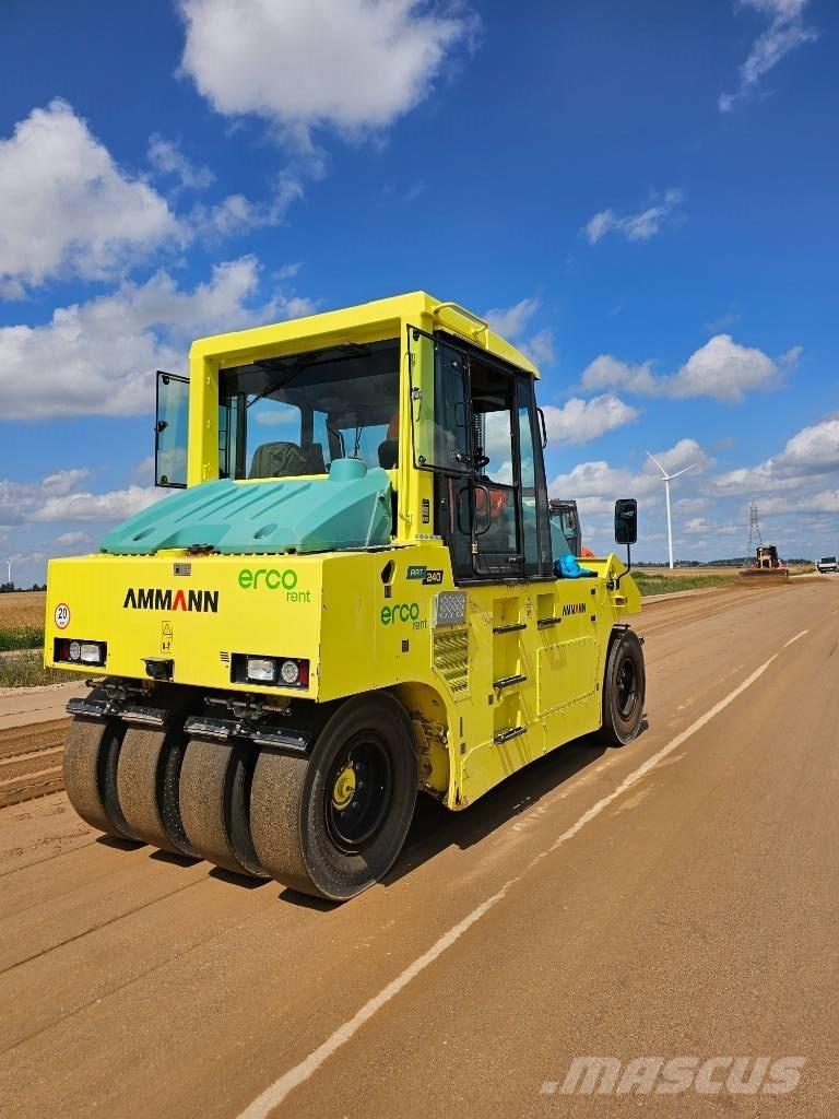 Ammann ART 240 タイヤローラ